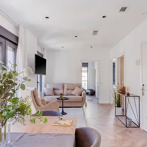 *** Hotel apartamentowy Limehome Calle Ancha Del Carmen - Digital Access Hiszpania