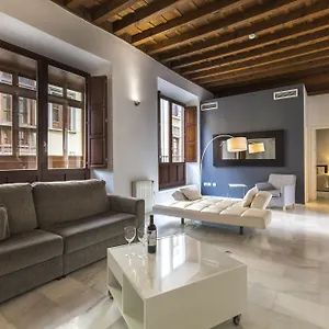 Tuguest Elvira Aparthotel