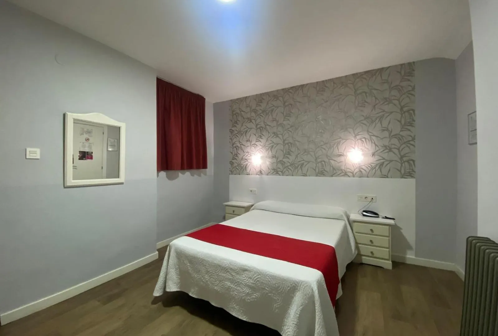 ** Pensjonat Hostal Sonia Grenada Hiszpania