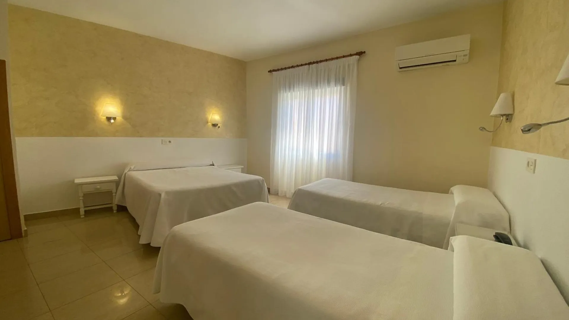 ** Gasthuis Hostal Sonia Granada Spanje